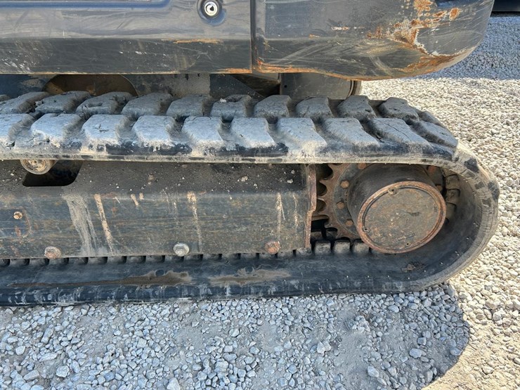 2020-bobcat-e42-image-16