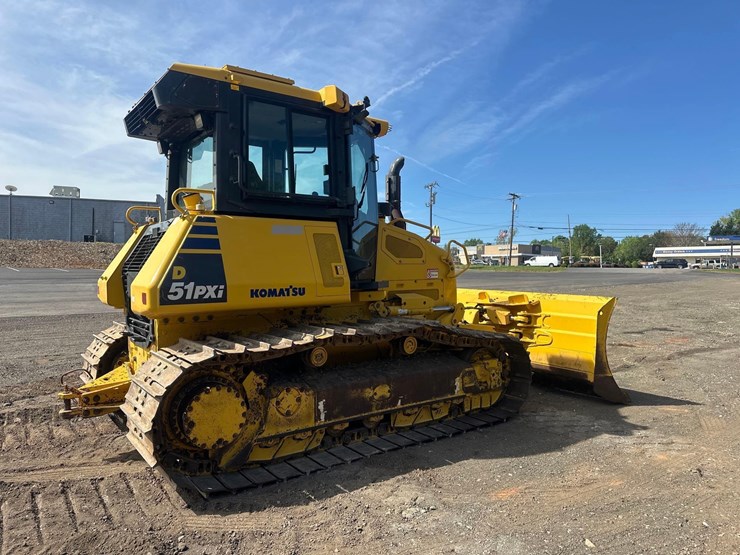 2021-komatsu-d51pxi-24-image-6