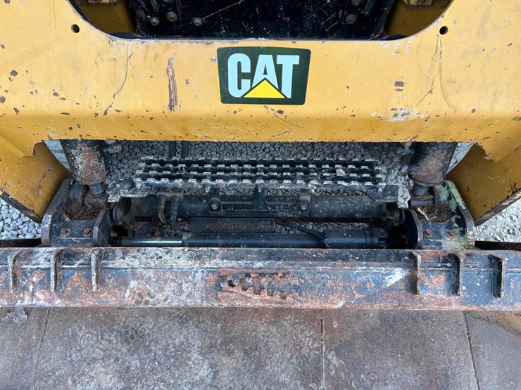 2017-caterpillar-259d-image-10
