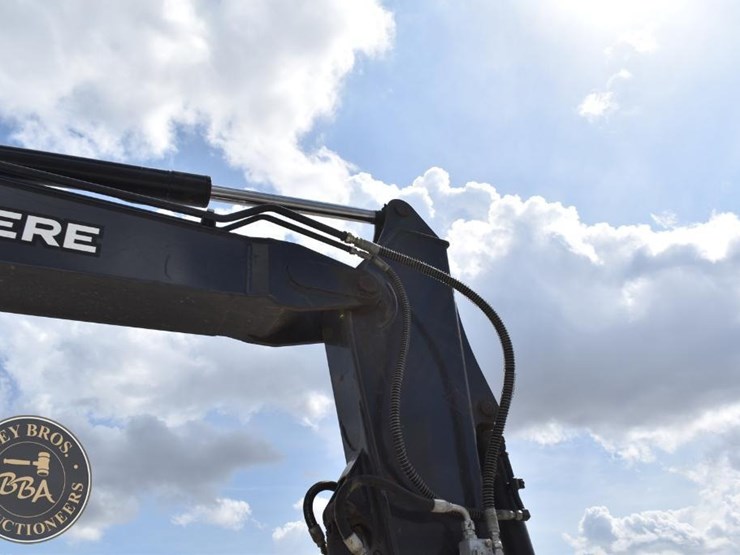 2021-deere-85g-image-19