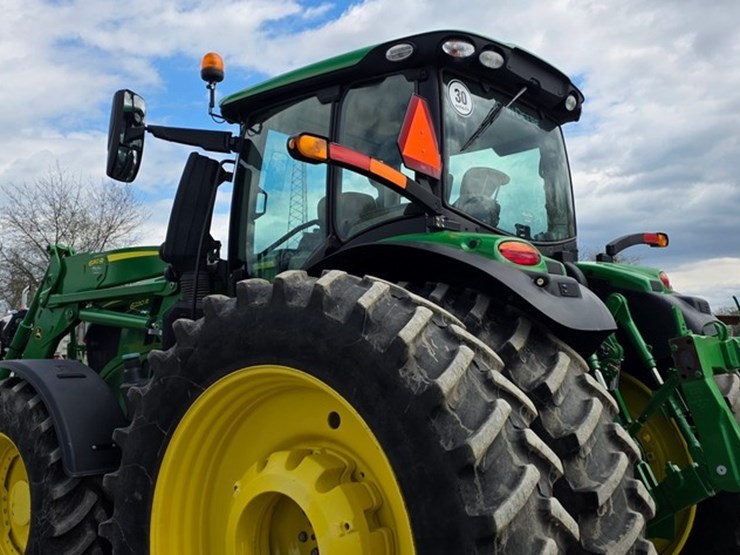 2021-john-deere-6230r-image-37