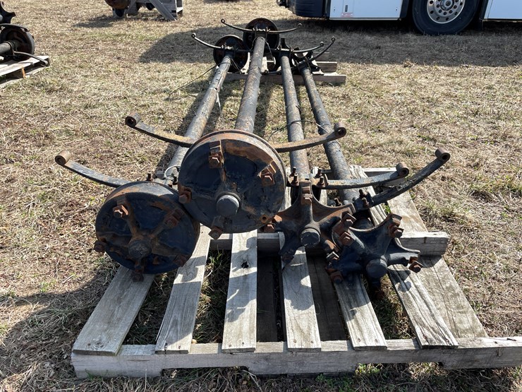 #10694-•-(4)-trailer-house-axles-image-5