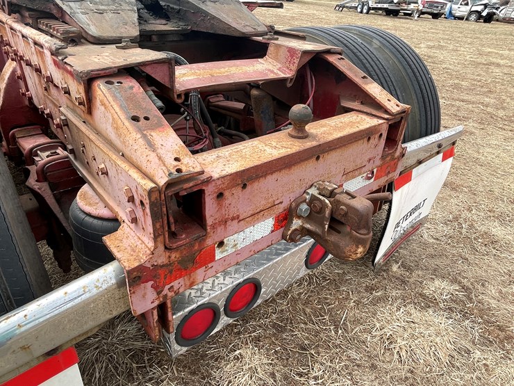 1987-peterbilt-379-image-25