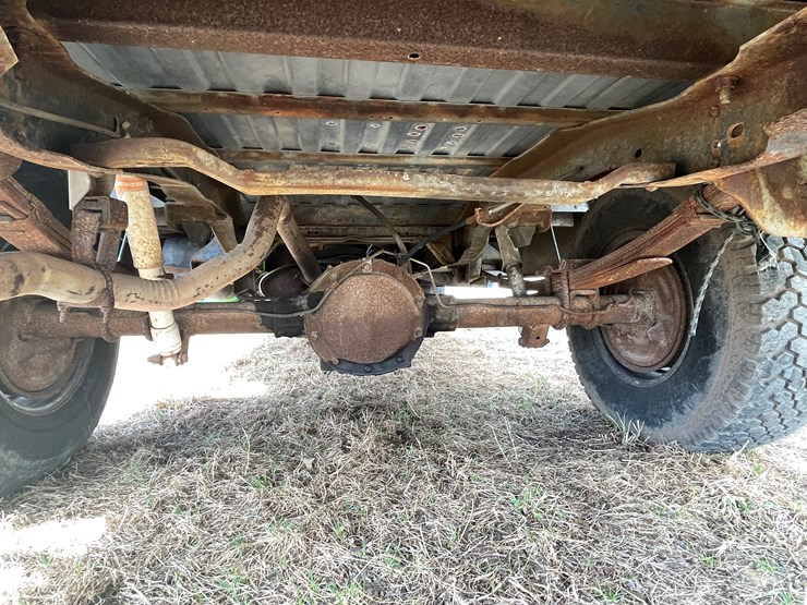 #192-•-1984-2-x-4-chevy-silverado-(has-wi-title)-image-26