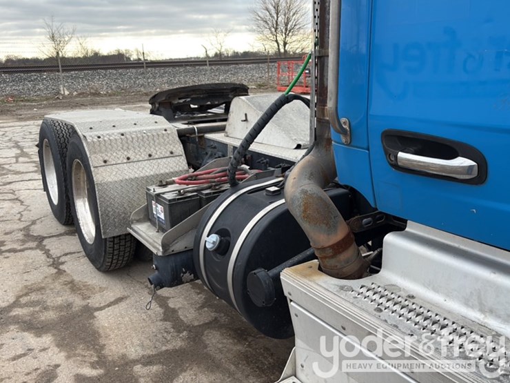 2018-peterbilt-579-image-103