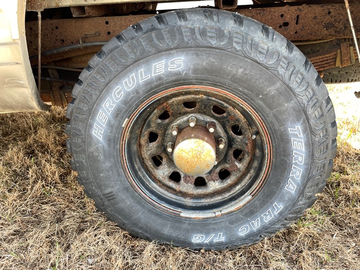 2000-chevrolet-2500-image-48