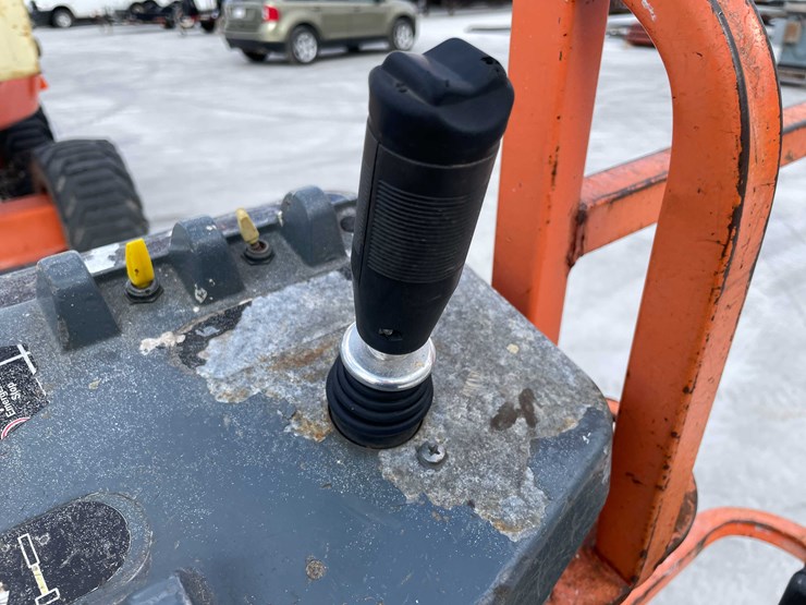 2006-jlg-450a-image-65