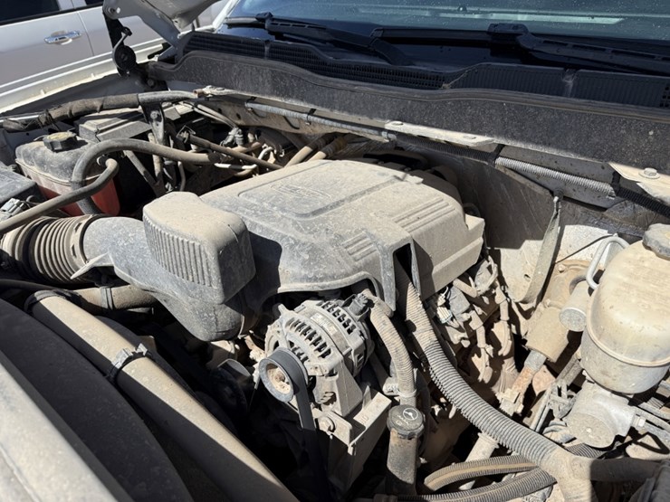 2015-chevrolet-silverado-2500hd-image-5