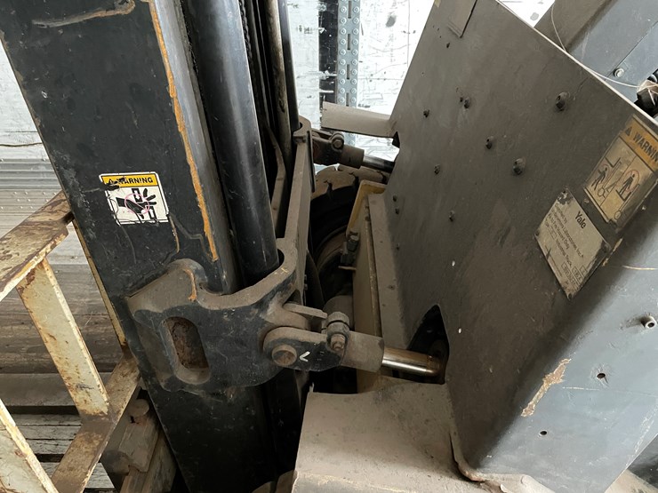 #171-•-yale-diesel-powered-forklift-image-13