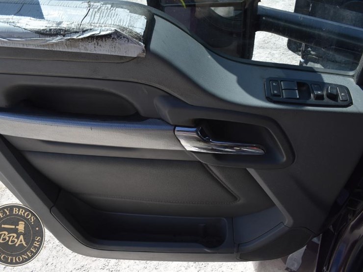 2019-kenworth-t880-image-39