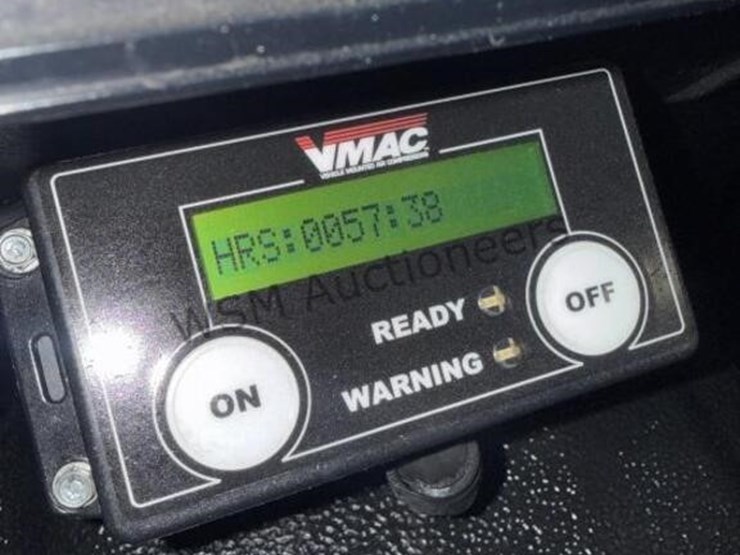 2017-ford-f550-image-28