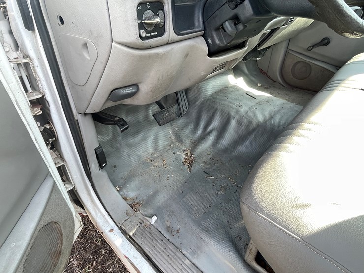 1999-chevrolet-3500-image-20