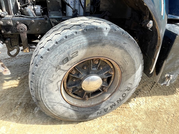 #401-•-1991-mac-rb688s-dump-truck-(has-mn-title)-image-124