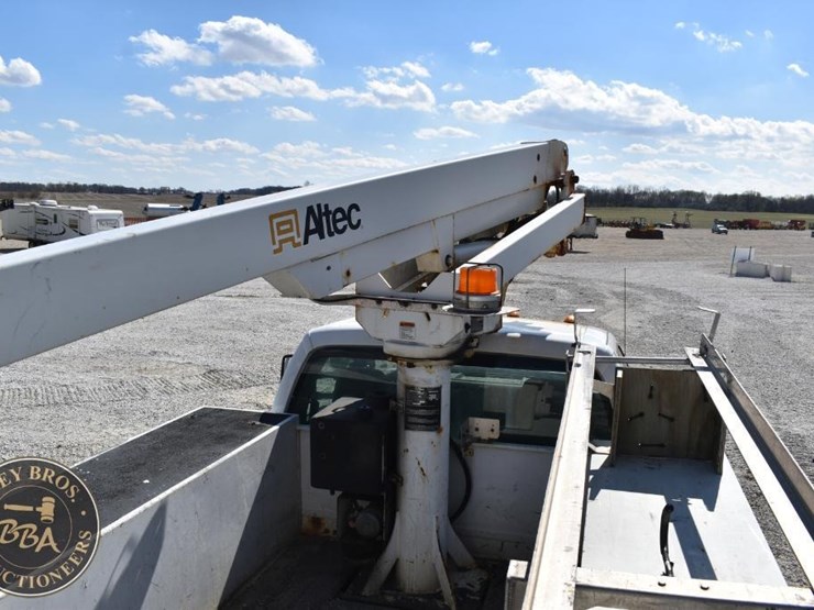 2011-altec-at200a-image-18