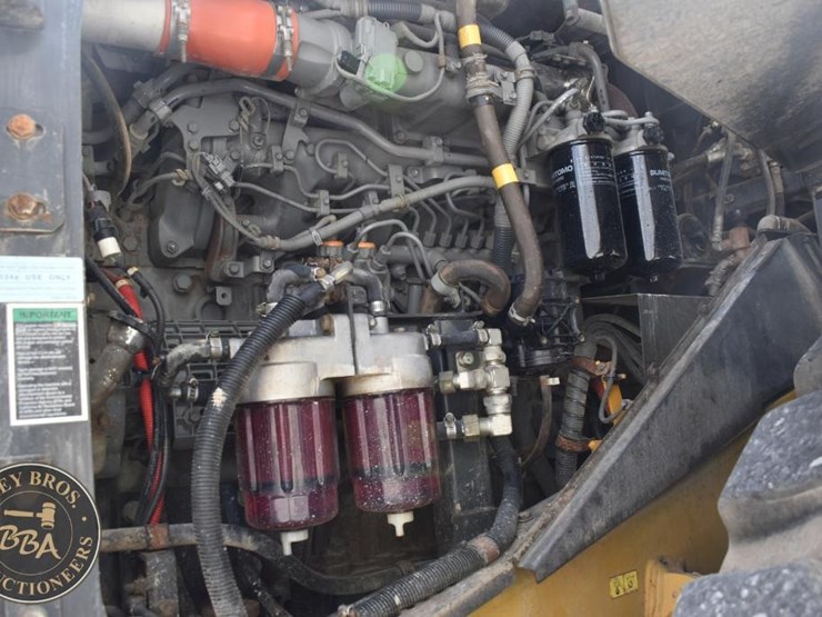 2015-kawasaki-95z7-image-35