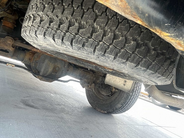 2015-dodge-1500-image-32