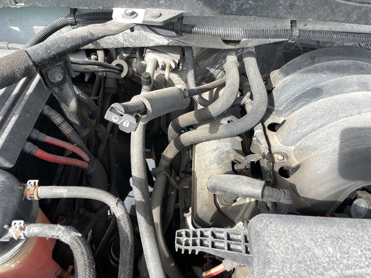 2015-chevrolet-1500-image-12