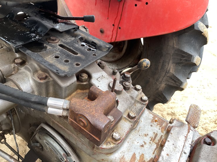 massey-ferguson-230-image-29