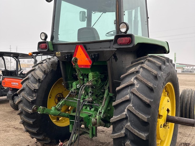 1982-john-deere-4440-image-13