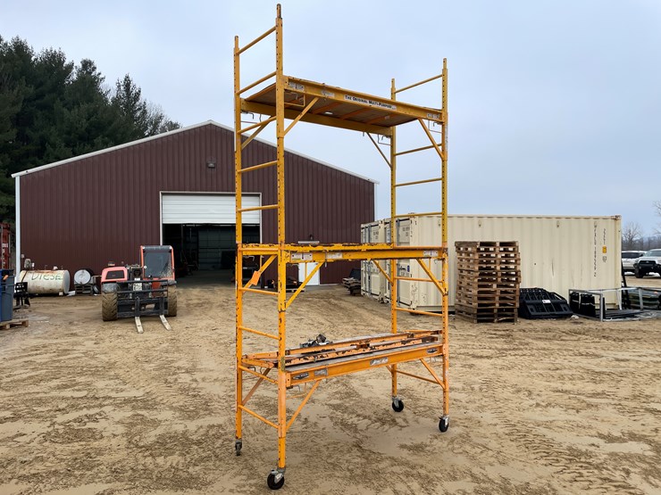 #3948-•-(2)-rolling-bil-jax-scaffolding-image-2