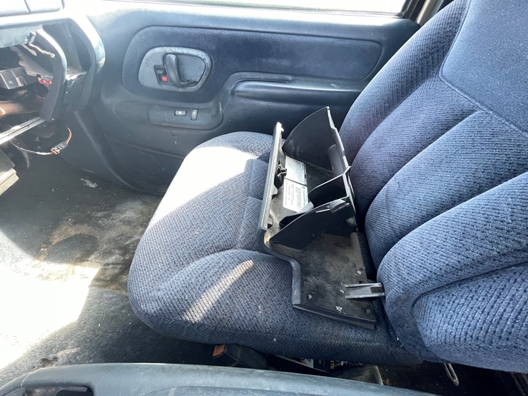 2000-chevrolet-2500-image-42