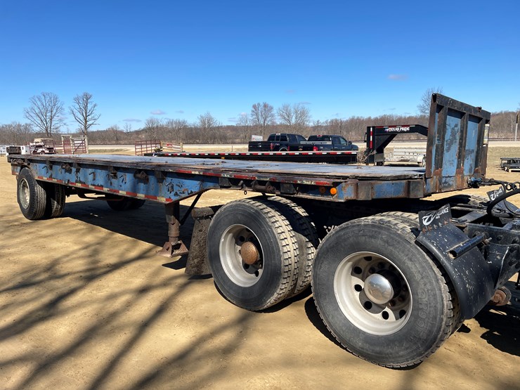 #1030-•-1973-28'-pike-semi-trailer-(has-wi-title)-image-6