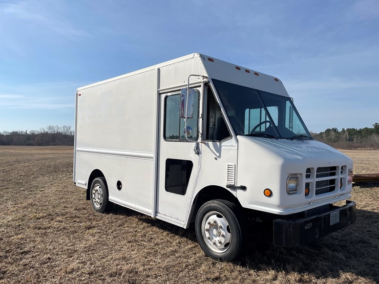#164-•-2005-freightliner-box-truck-(has-wi-title)-image-3