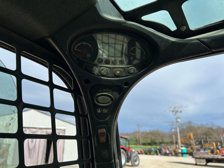 2021-bobcat-t770-image-27