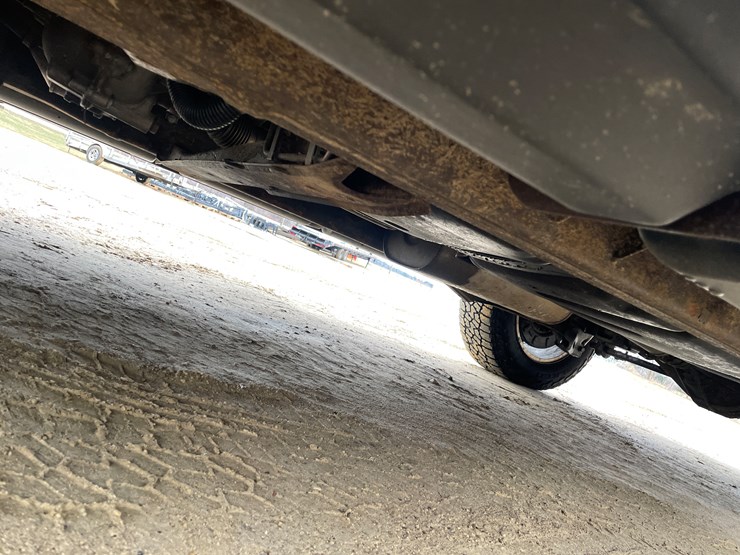 2015-chevrolet-suburban-image-84