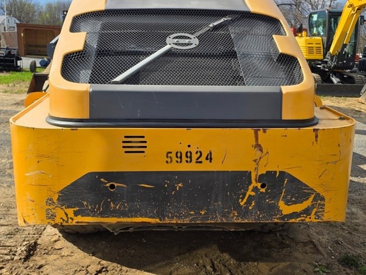 2018-volvo-sd115b-image-20