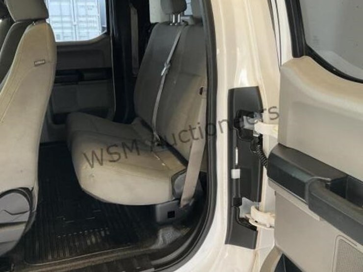 2017-ford-f550-image-26