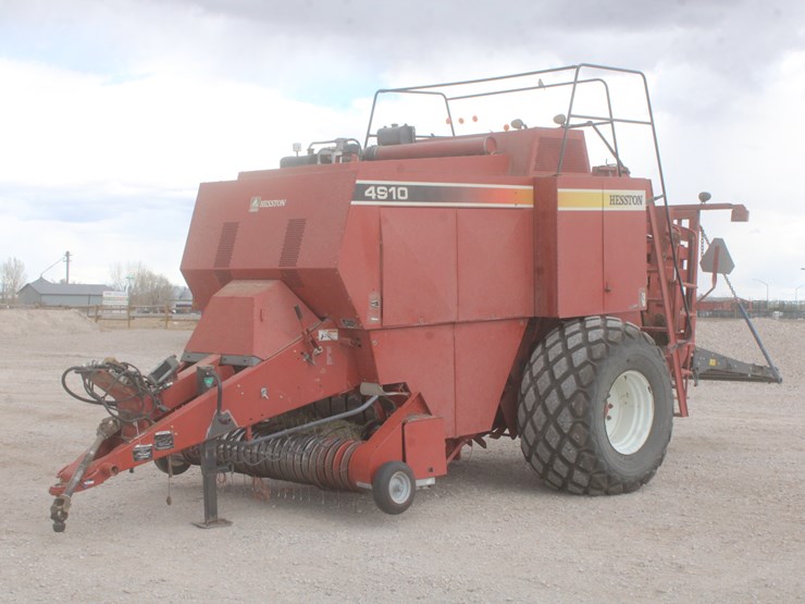 hesston-4910-image-83