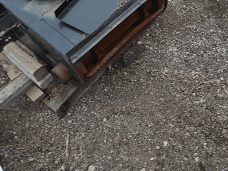 lateral-tilt-feederhouse-for-gleaner-r52-image-2