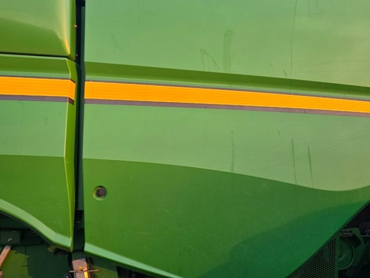 2013-john-deere-s680-image-17