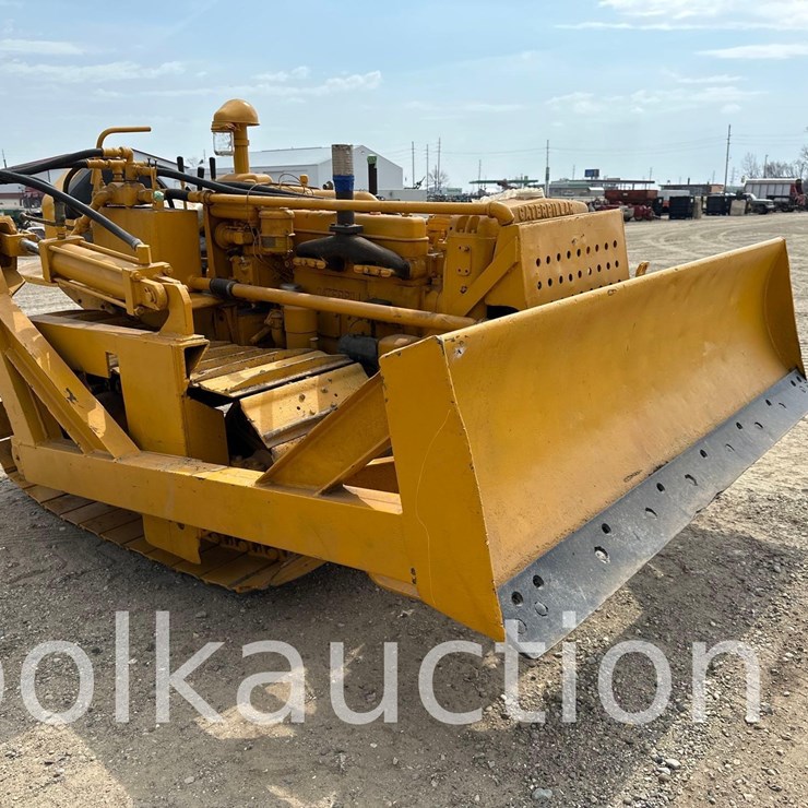 CATERPILLAR D2