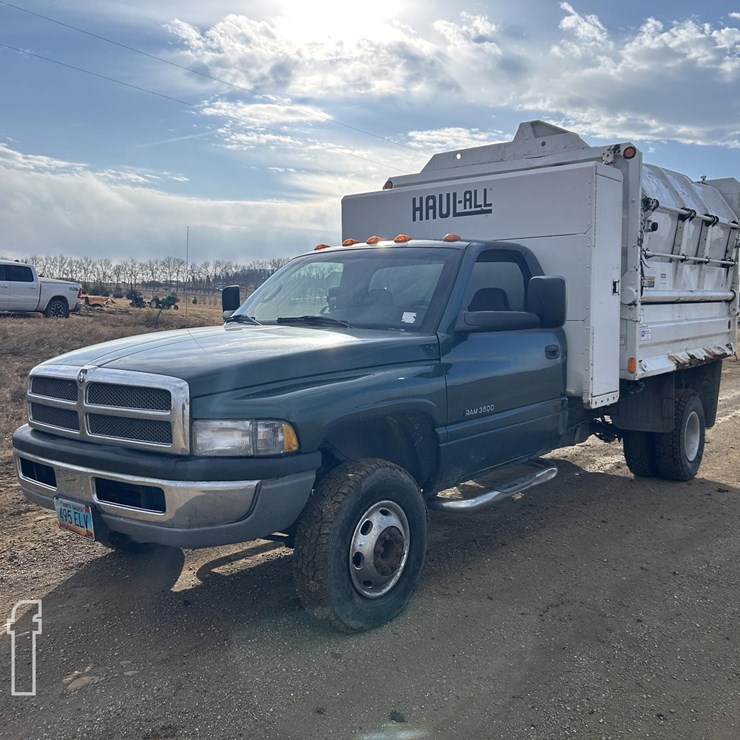 2001 DODGE RAM 3500