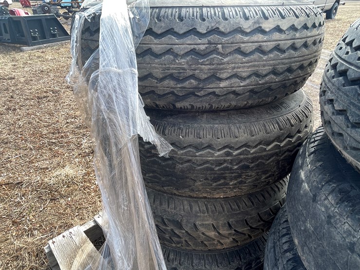 #10701-•-(8)-14.5"-trailer-house-tires-on-rims-image-5