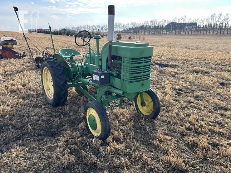 john-deere-la-image-1