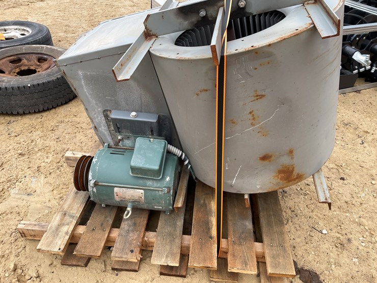 #3924-•-commercial-exhaust-fan-image-8