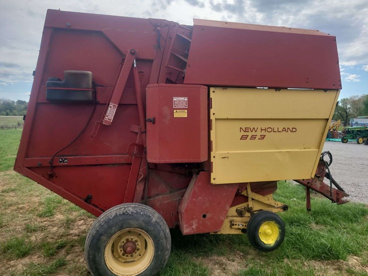 new-holland-853-image-5