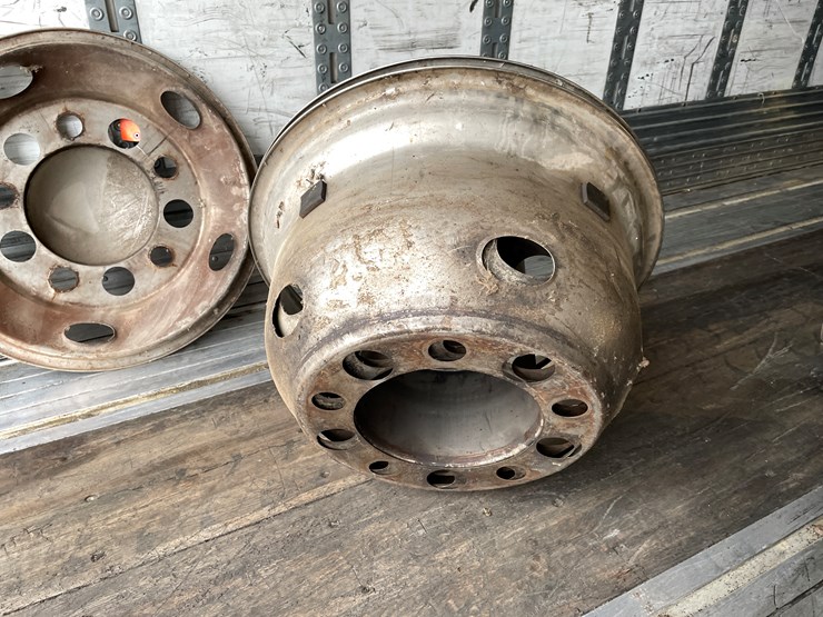 #10740-•-semi-tire-wheel-covers-image-6