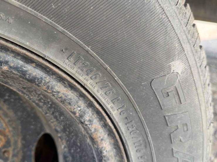 20-ton-tag-along-equipment-trailer-image-13