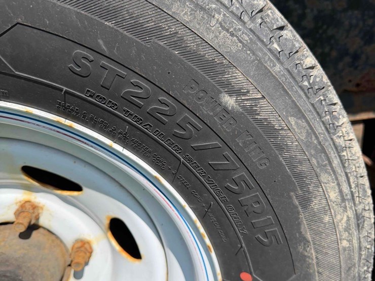 2012-premier-24’-tandem-axle-trailer-image-8