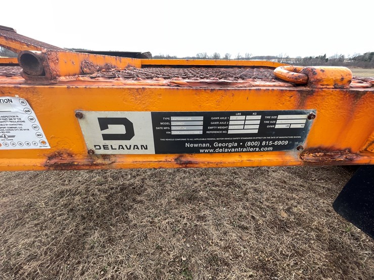 #154-•-2005-delavan-semi-truck-auto-hauler-trailer-(delay-in-title)-image-29