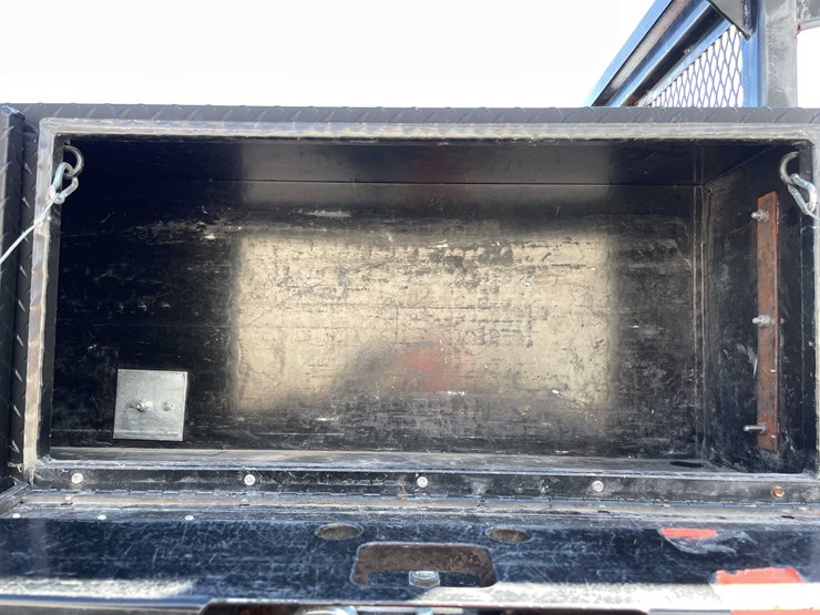 2015-chevrolet-1500-image-50