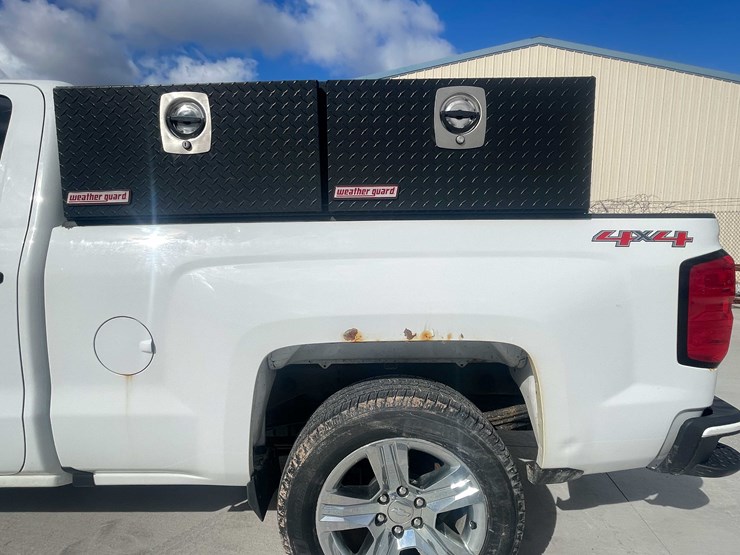 2017-chevrolet-1500-image-26