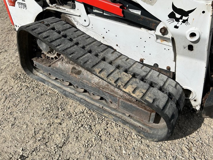 2021-bobcat-t770-image-12