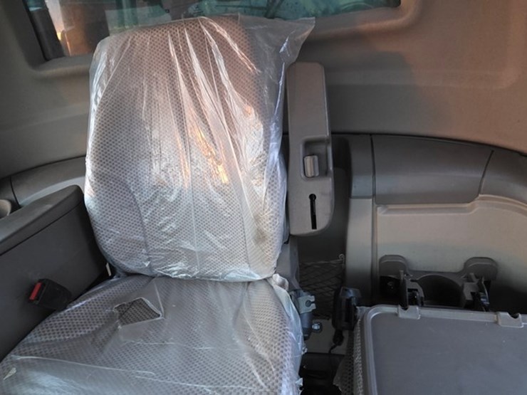 2013-john-deere-s680-image-82