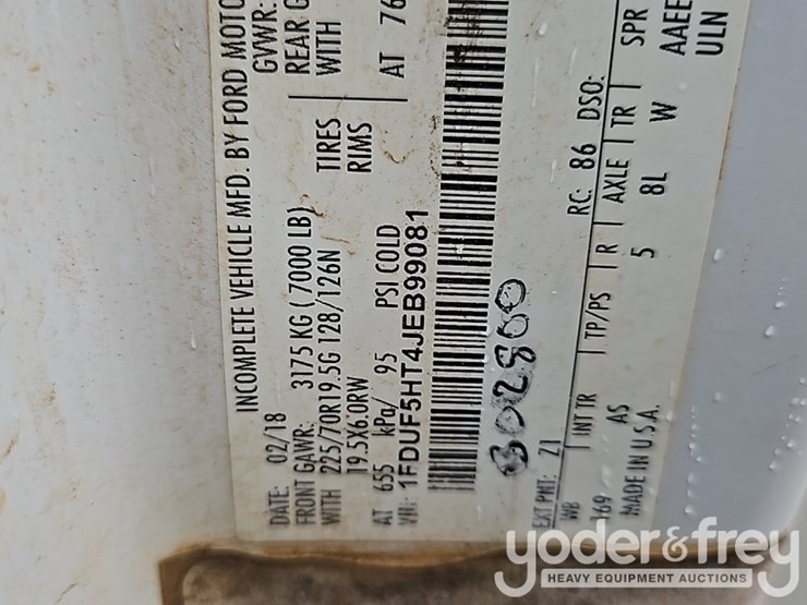 2018-ford-f550-xl-image-32