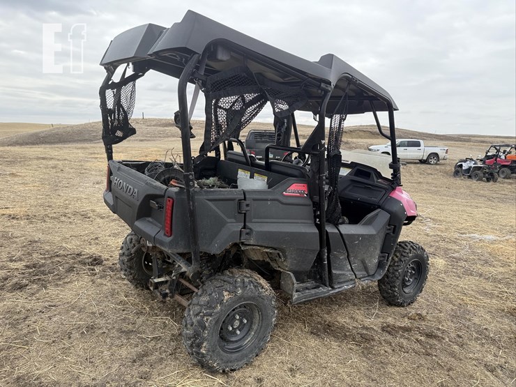 2016-honda-pioneer-700-image-5